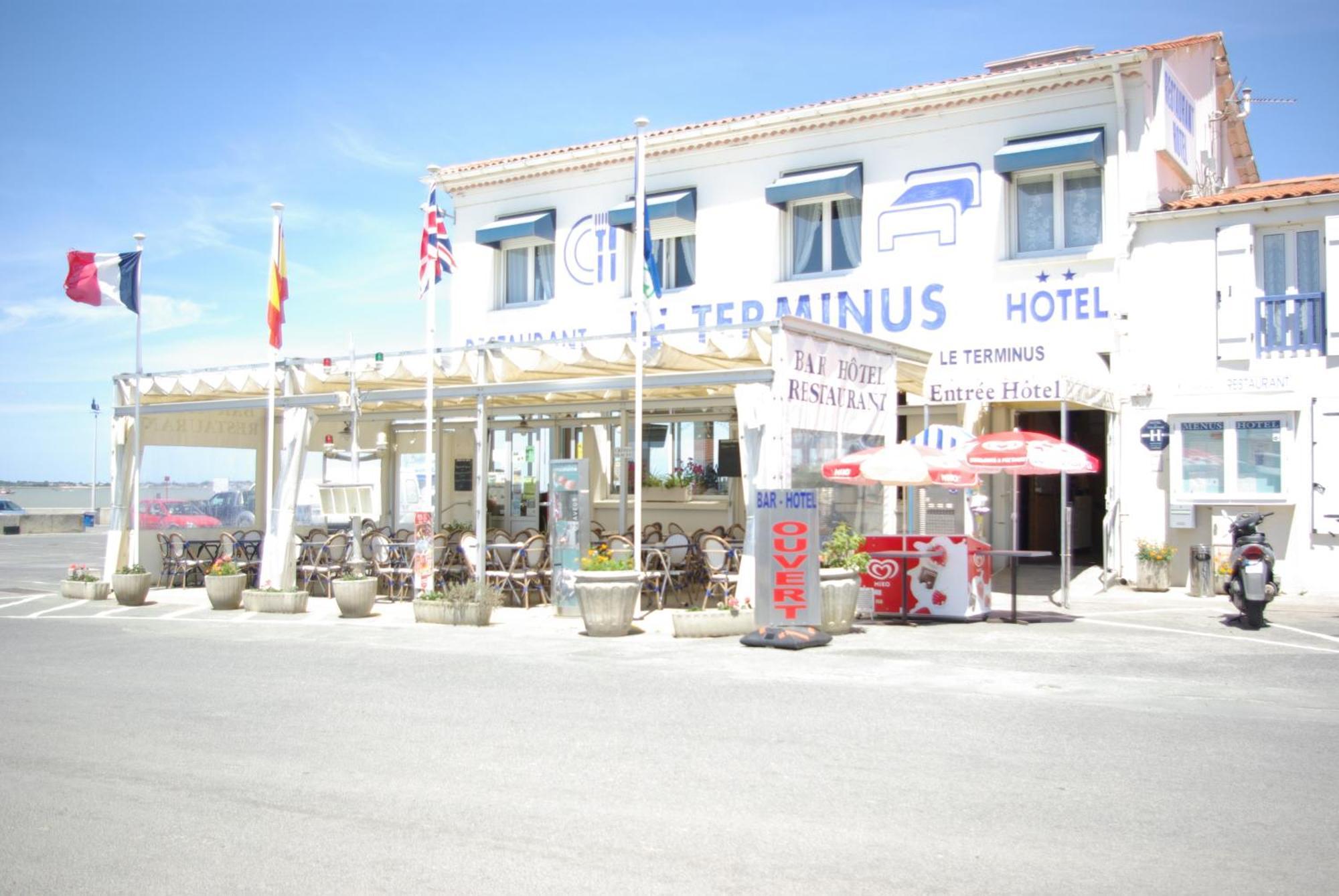 Logis Hotel Le Terminus Bourcefranc Bagian luar foto