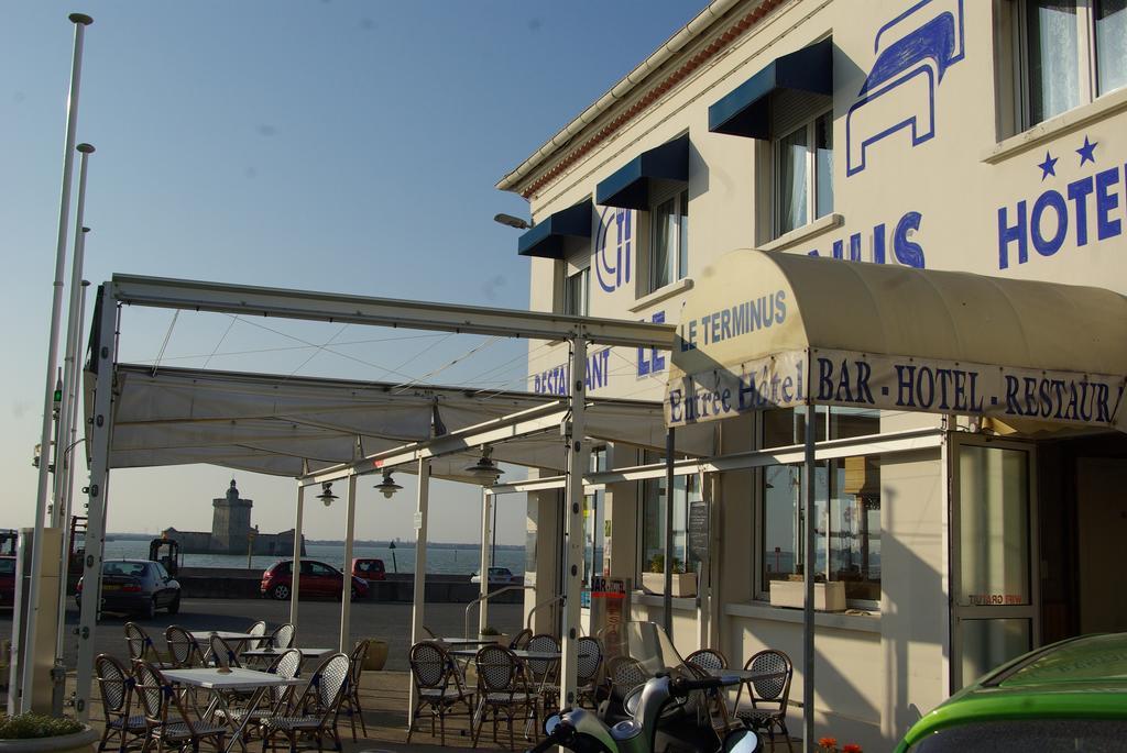 Logis Hotel Le Terminus Bourcefranc Bagian luar foto