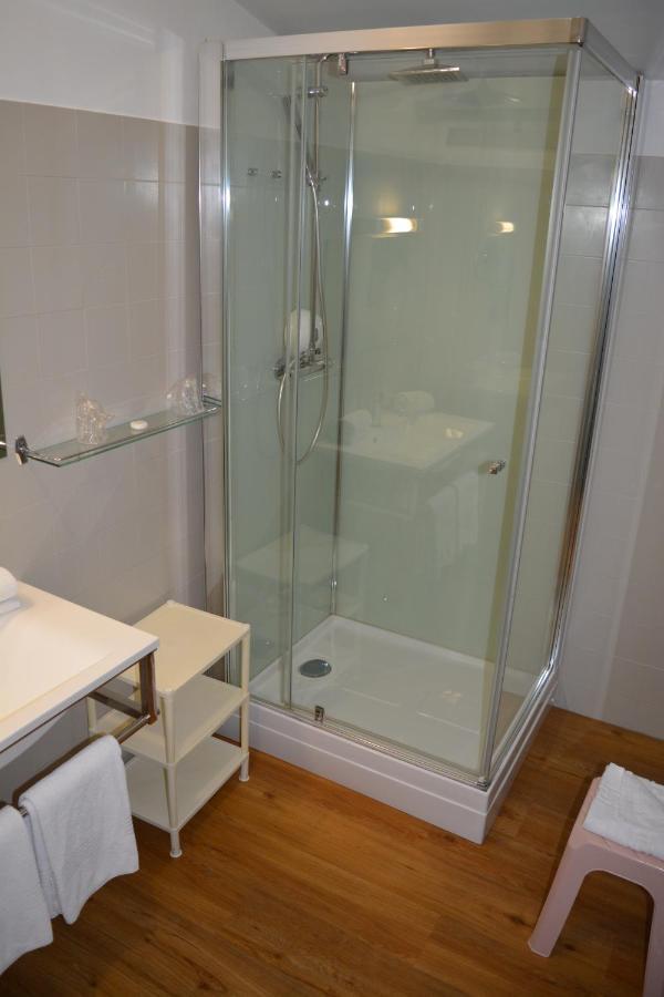 Logis Hotel Le Terminus Bourcefranc Bagian luar foto